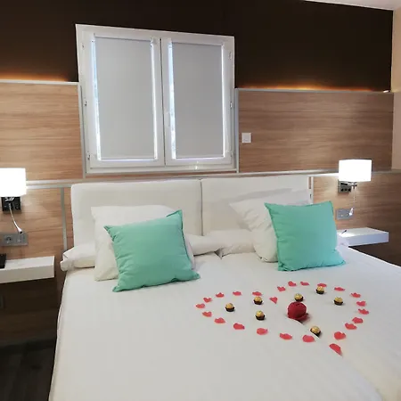 Hotel Restaurant Rose Des Pyrenees Belvianes-et-Cavirac